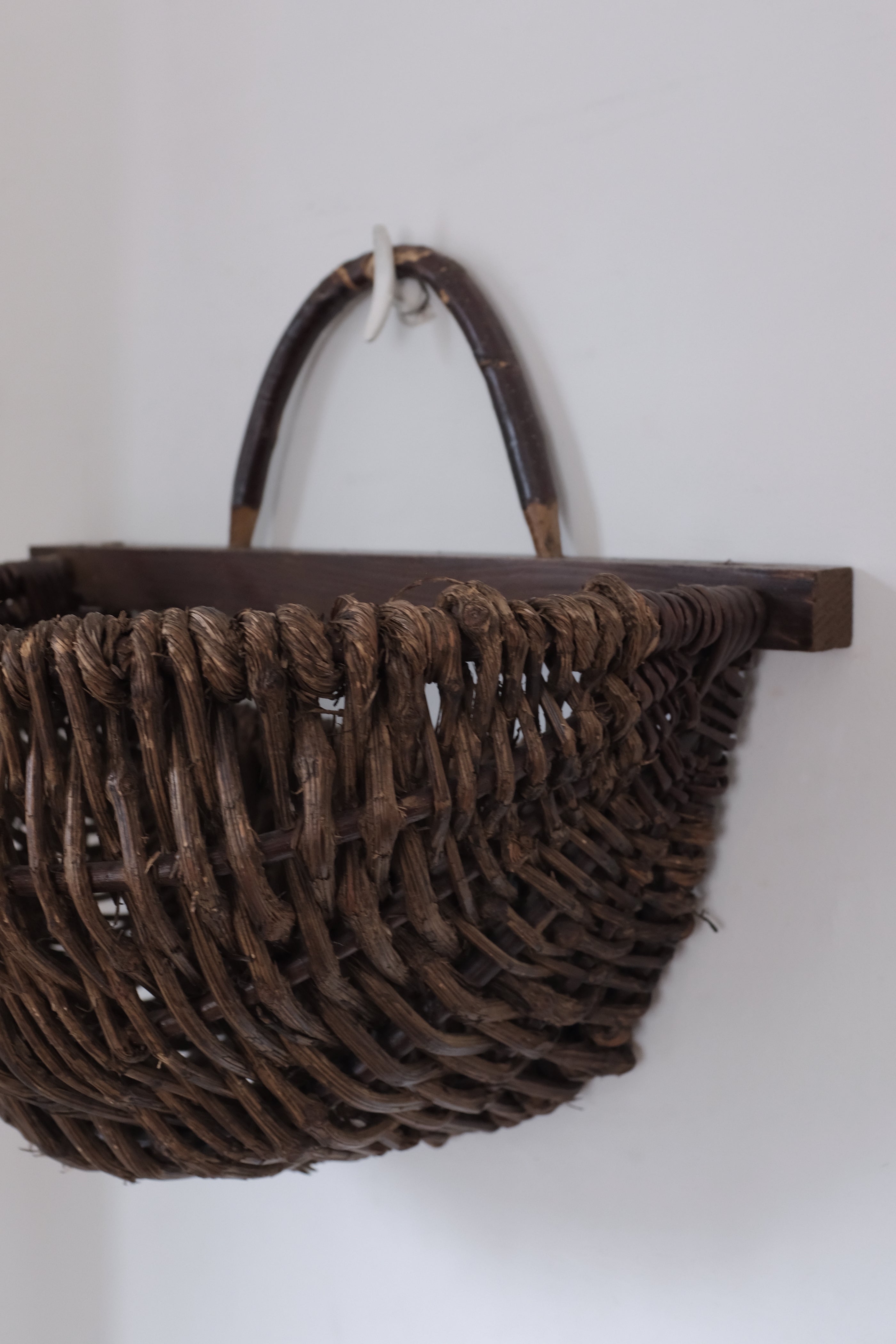  French Wall Hanging Basket  "Panier" / フランス アンティーク 壁掛け パニエ, French Wall Hanging Basket "Panier",- ambiant